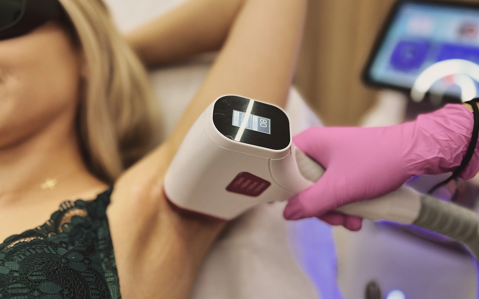 Depilacja laserowa: Jak się przygotować na pierwszą sesję?